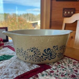 PYREX Homestead Casserole 475-B